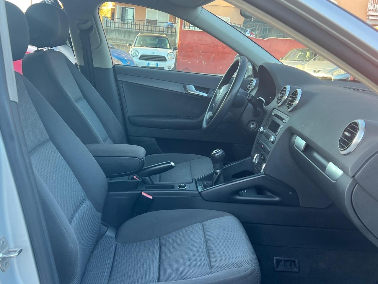 Audi A3 SPB 1.6 TDI 105 CV CR Ambiente