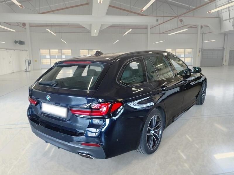BMW 530 MH48V 183 KW XD M SPORT AUTO TOURING STATION WAGON