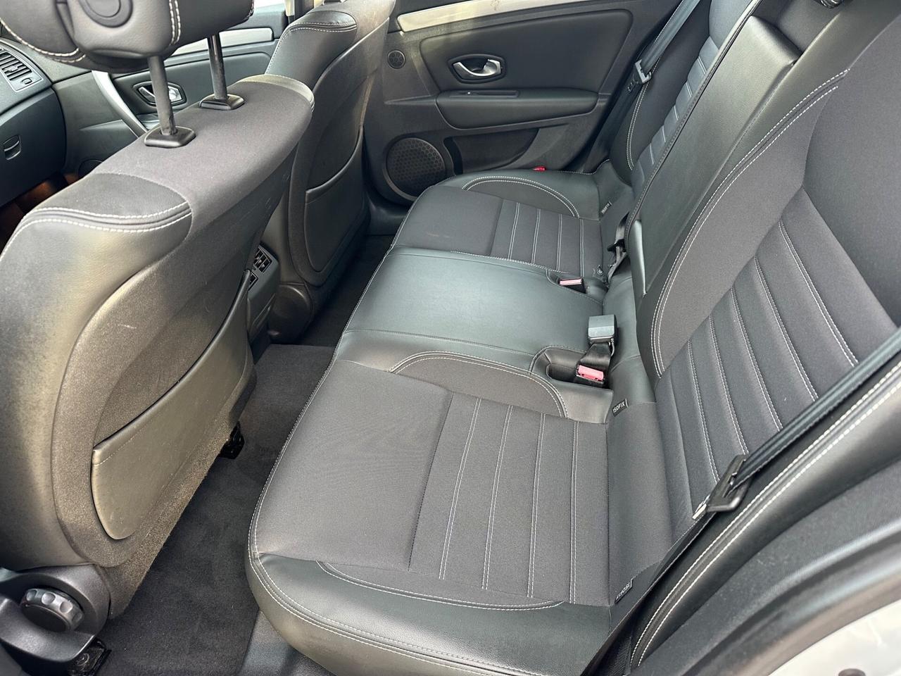 Renault Laguna 2011 2.0 dCi 150CV SporTour Nav