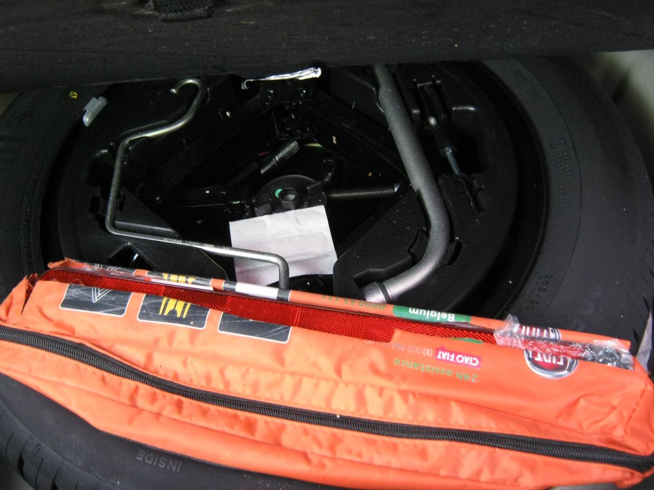 Fiat Tipo 1.6 Mjt 4 porte Lounge+navi-telecamera posteriore