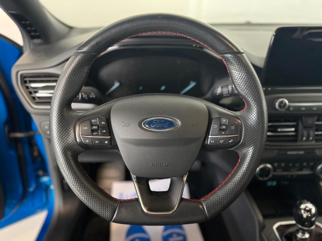 Ford Focus 1.0 EcoBoost Hybrid 125 CV 5p. ST-Line