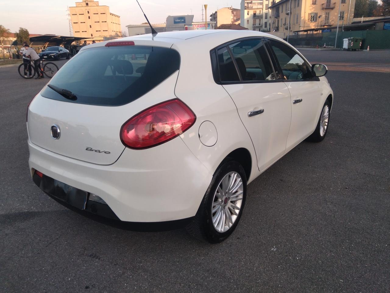 Fiat Bravo 1.6 MJT 120 CV DPF Dynamic x neopatentati