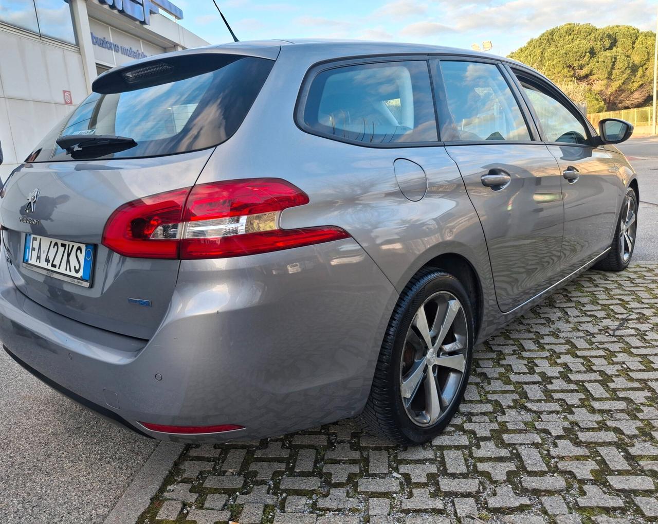 Peugeot 308-1.6 HDi 100 SW Business*SOLO 79000 KM.*
