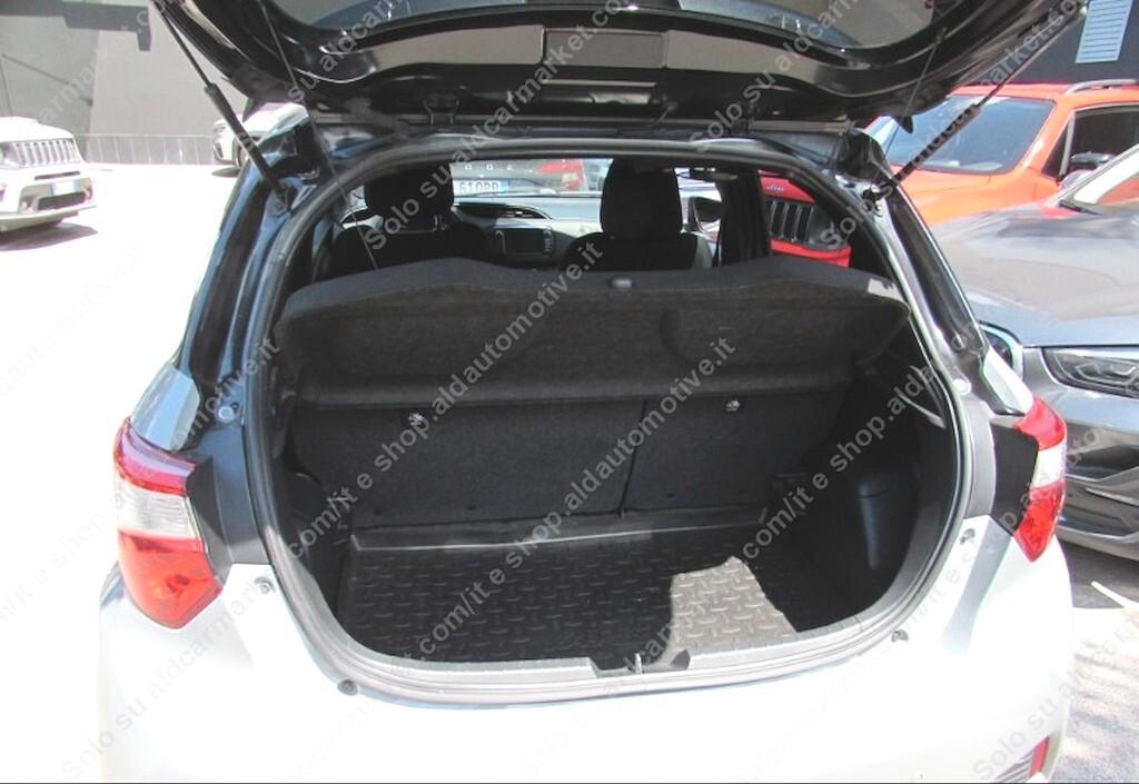 Toyota Yaris 1.5h Trend Grey Edition Full Optional UNIPRO IVA DEDUC