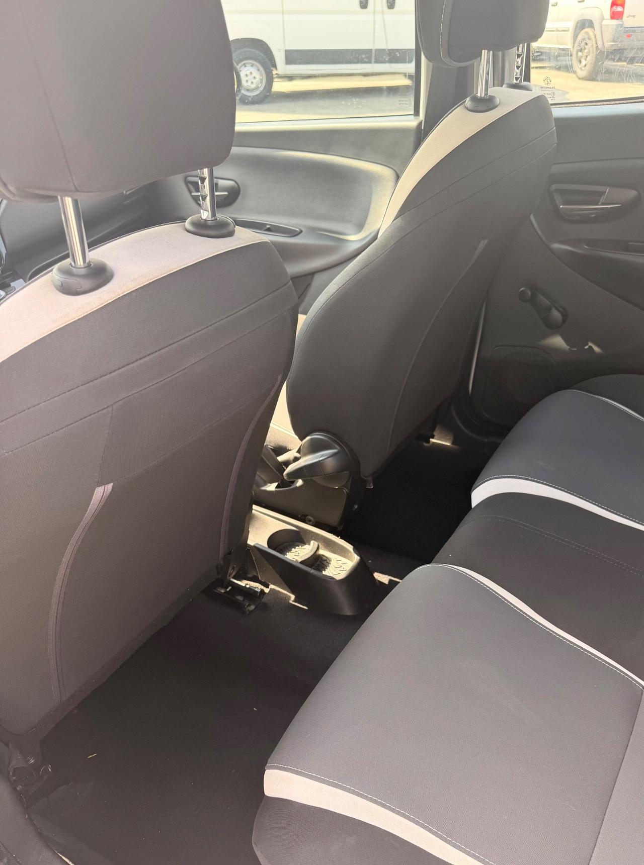 Lancia Ypsilon 1.2 69 CV 5 porte Platinum