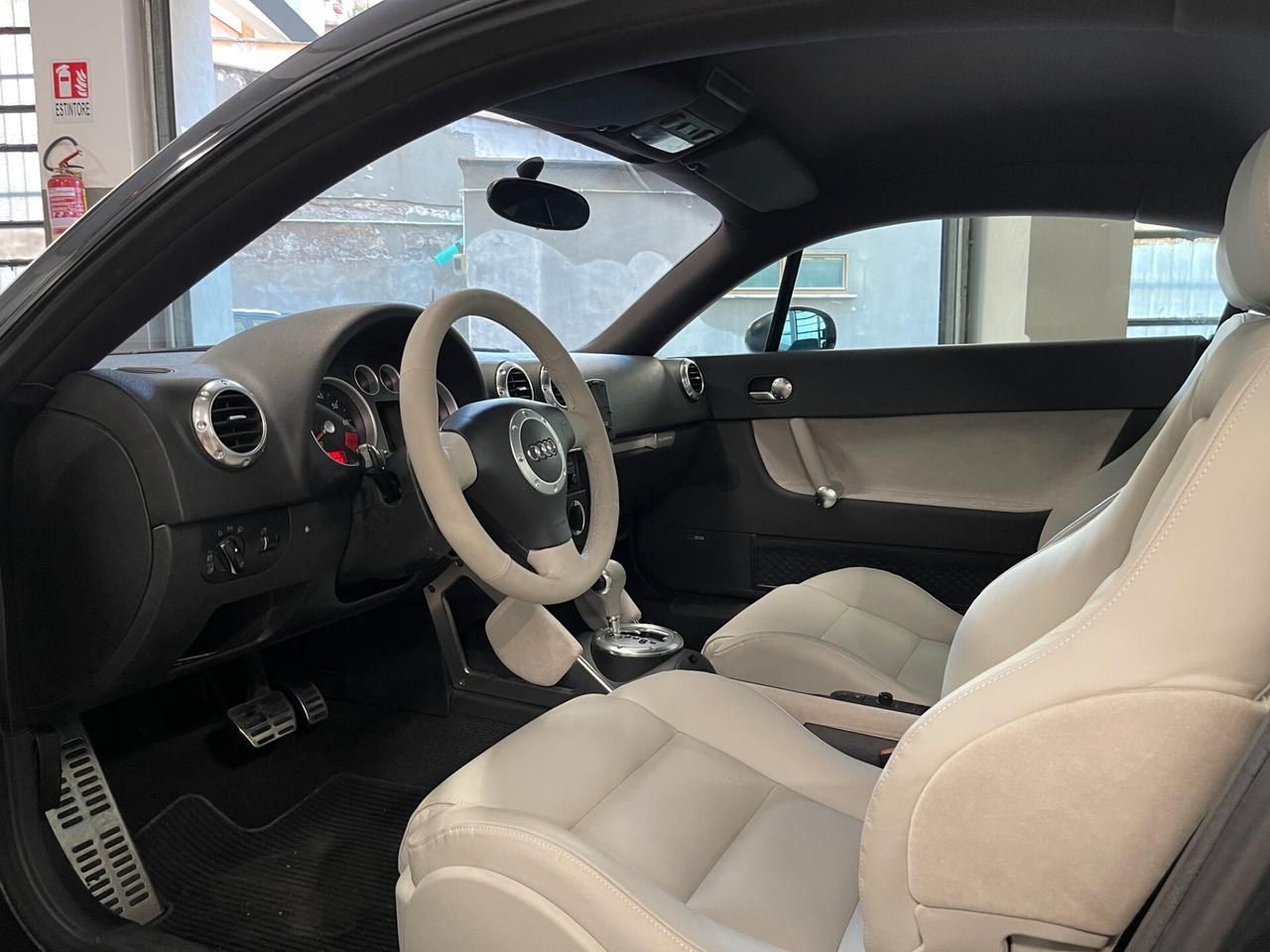 Audi TT Coupé 3.2 V6 quattro