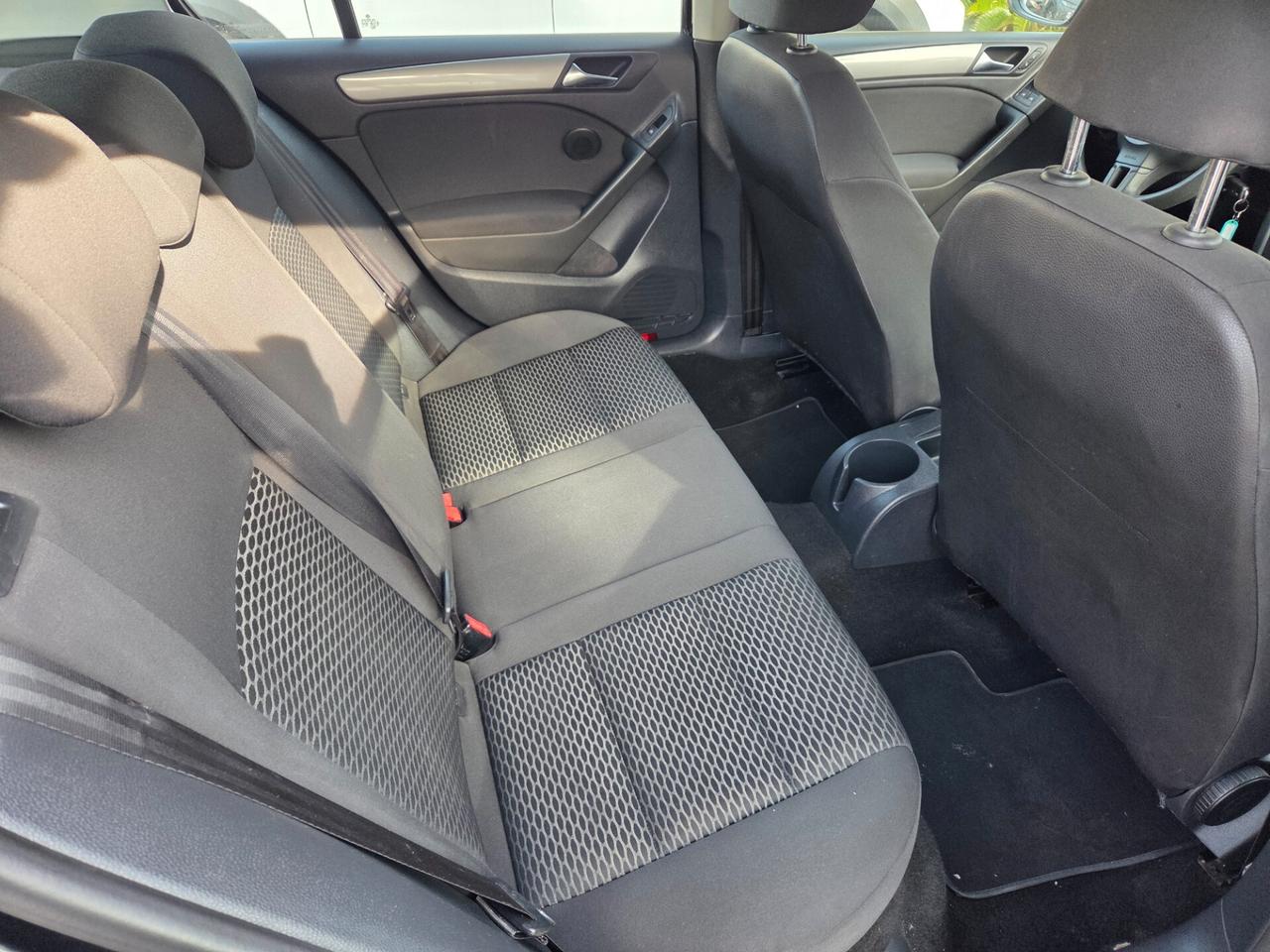 Volkswagen Golf Business 1.6 TDI 5p. Highline - 2013