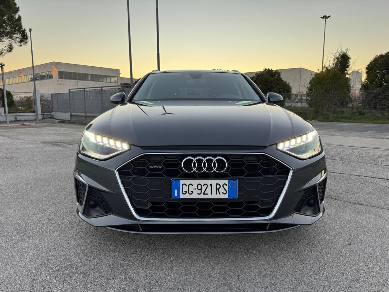 Audi A4 Avant 40 TDI quattro S tronic line edition