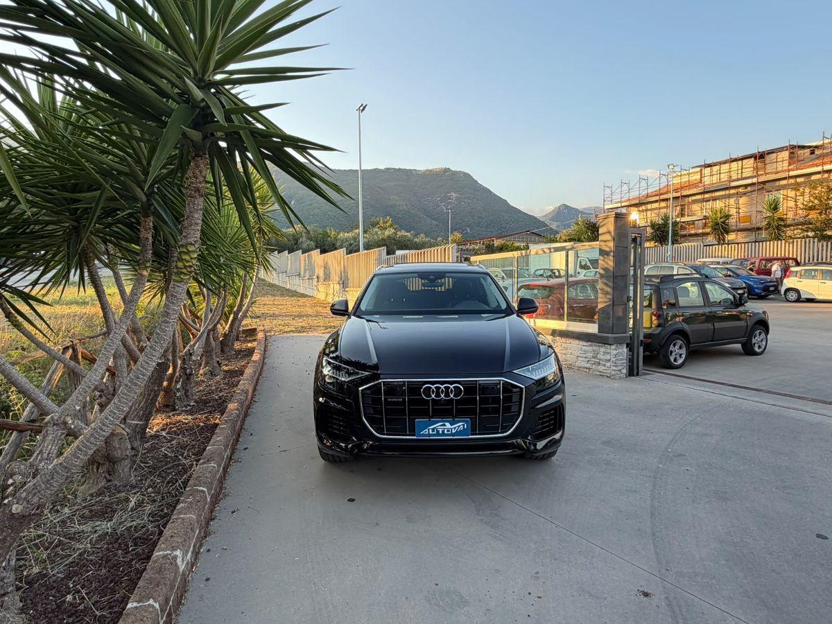AUDI - Q8 - 50 TDI 286 CV quattro tiptronic Sport