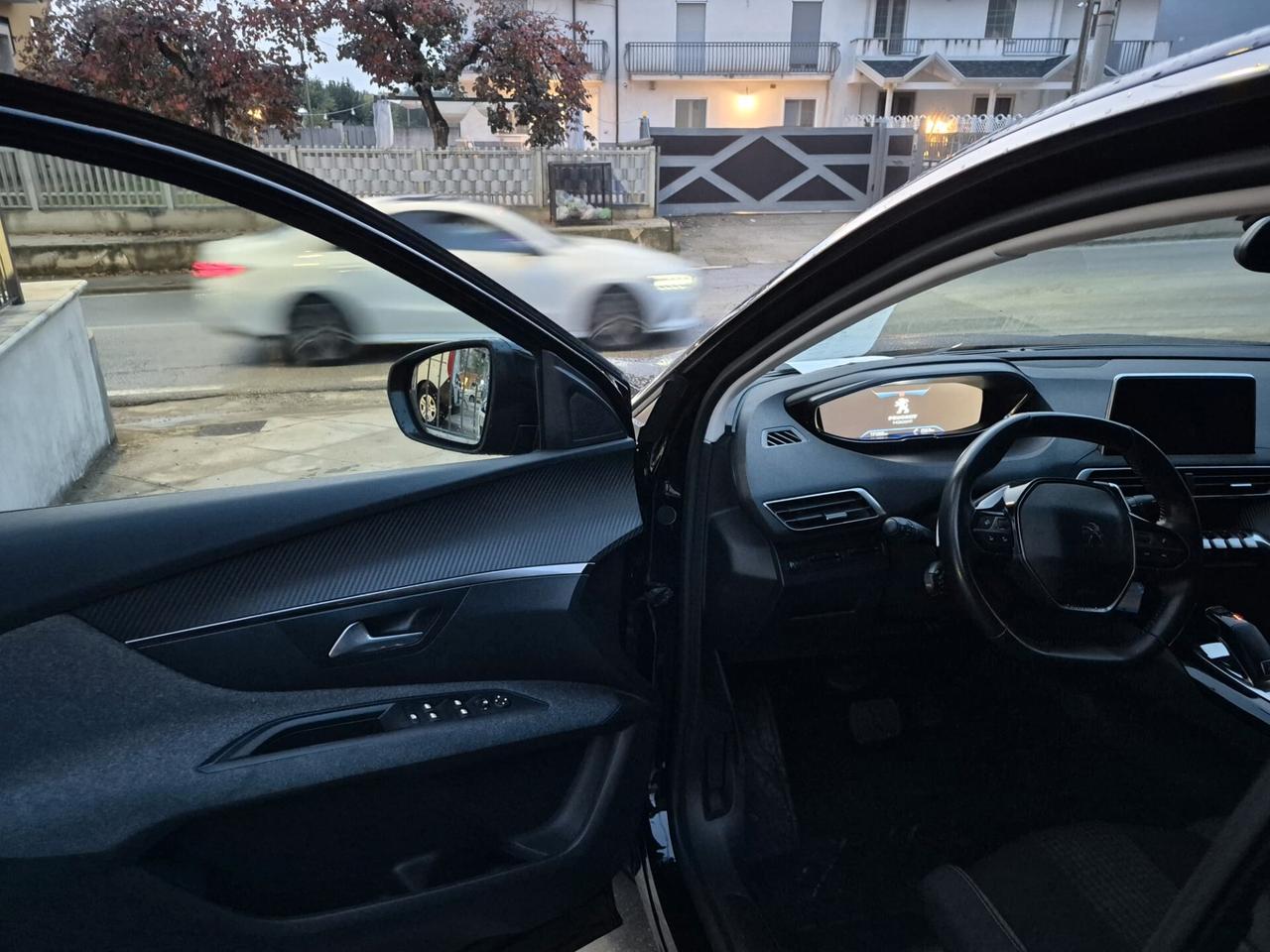 Peugeot 3008 BlueHDi 130 S&S EAT8 GT