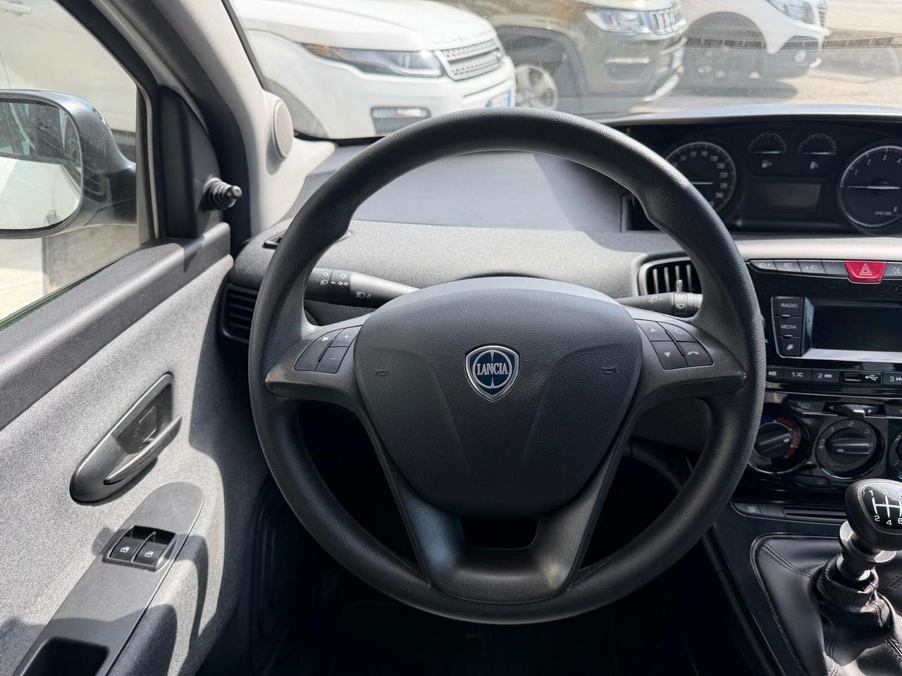 Lancia Ypsilon 1.0 FireFly 5 porte S&S Hybrid UnYca