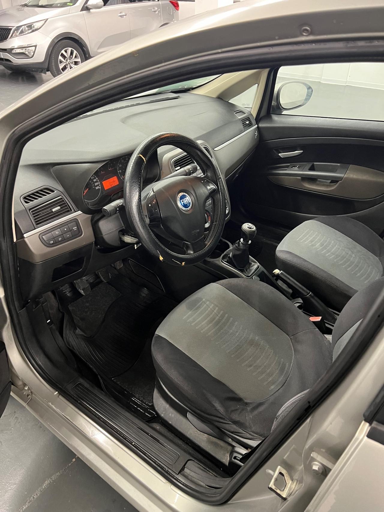 Fiat Grande Punto 1.3MJT 90 5p.Van Dynam. 4pt