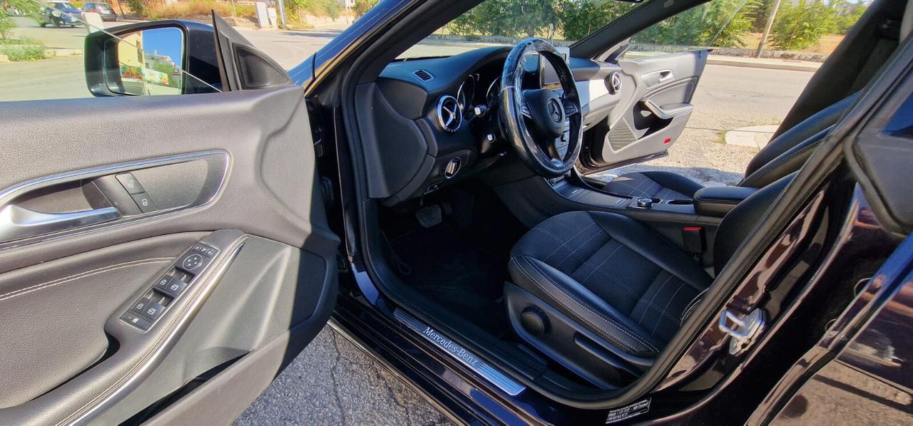 Mercedes CLA 200 CDI Automatic Premium DARK NIGHT
