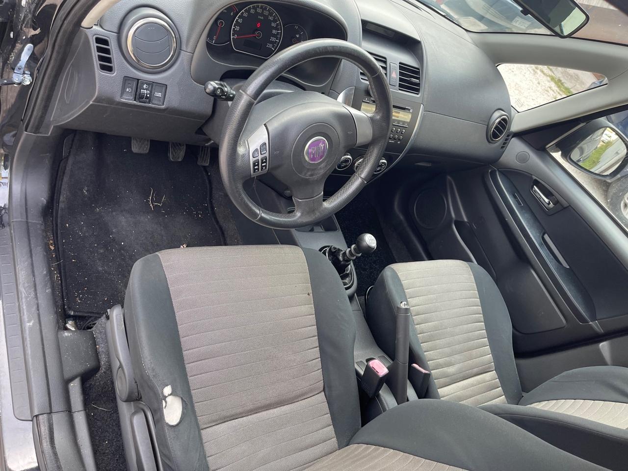 Fiat Sedici 1.9 MJT 4x2 Emotion