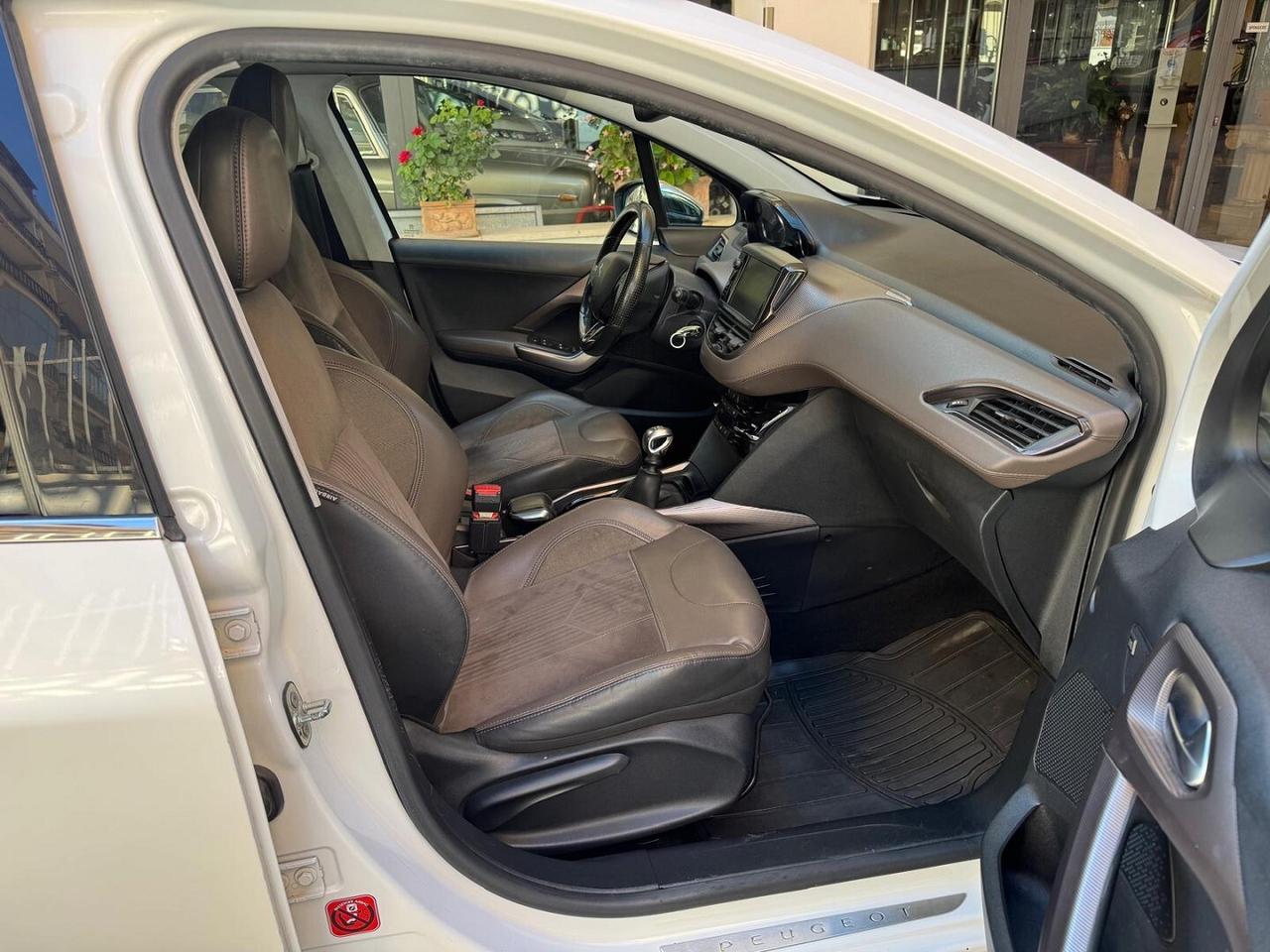 PEUGEOT 2008 1.6 e-HDi 115CV Start&Stop Allure