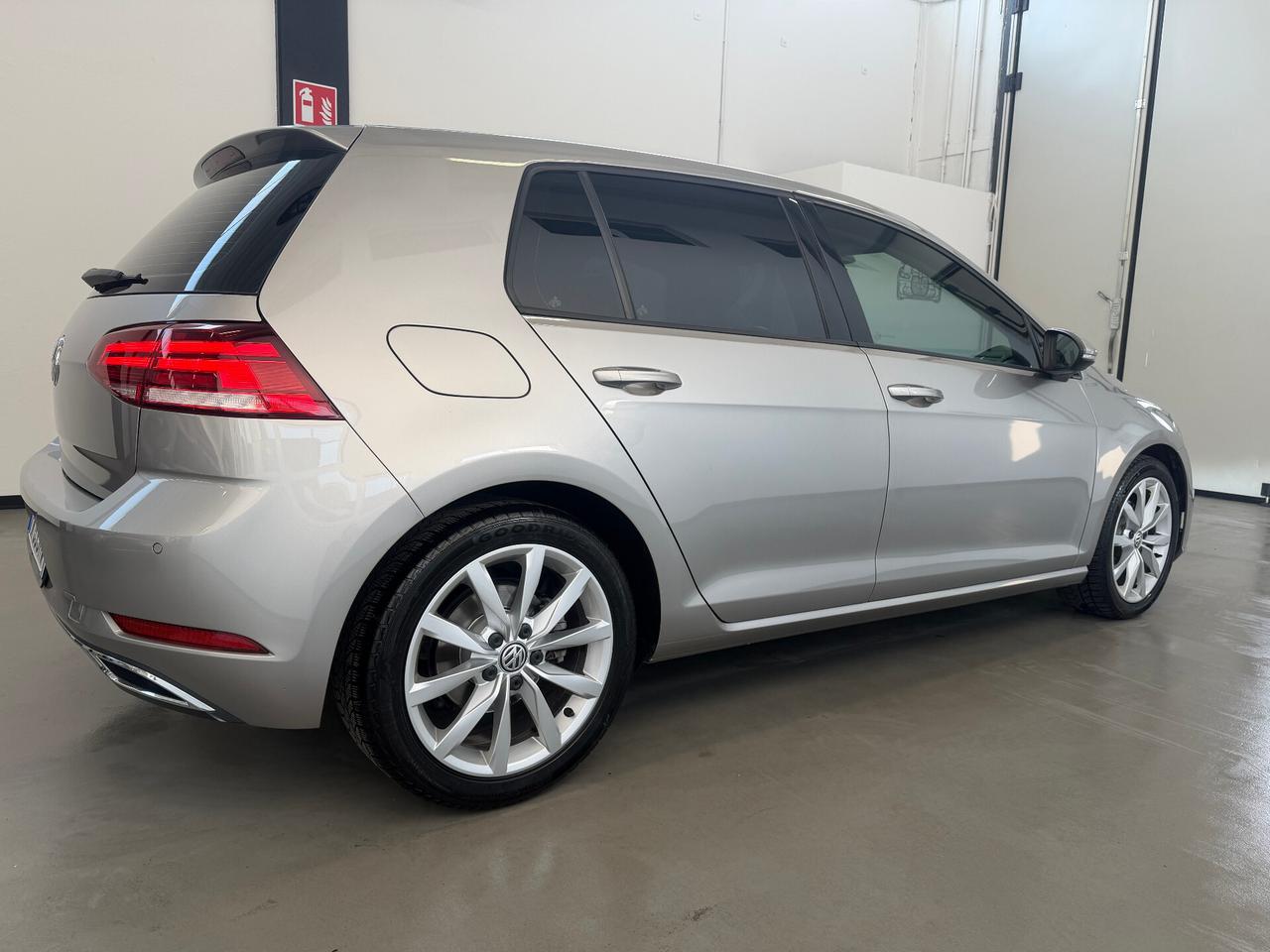 Volkswagen Golf 2.0 TDI DSG 5p. Highline BlueMotion Technology