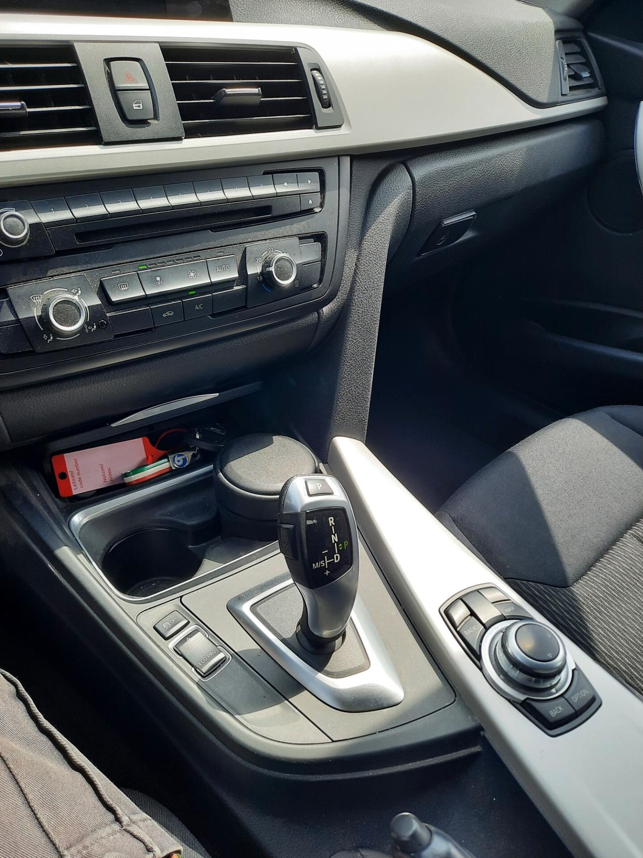 Bmw 318 318d Touring Automatico Navi