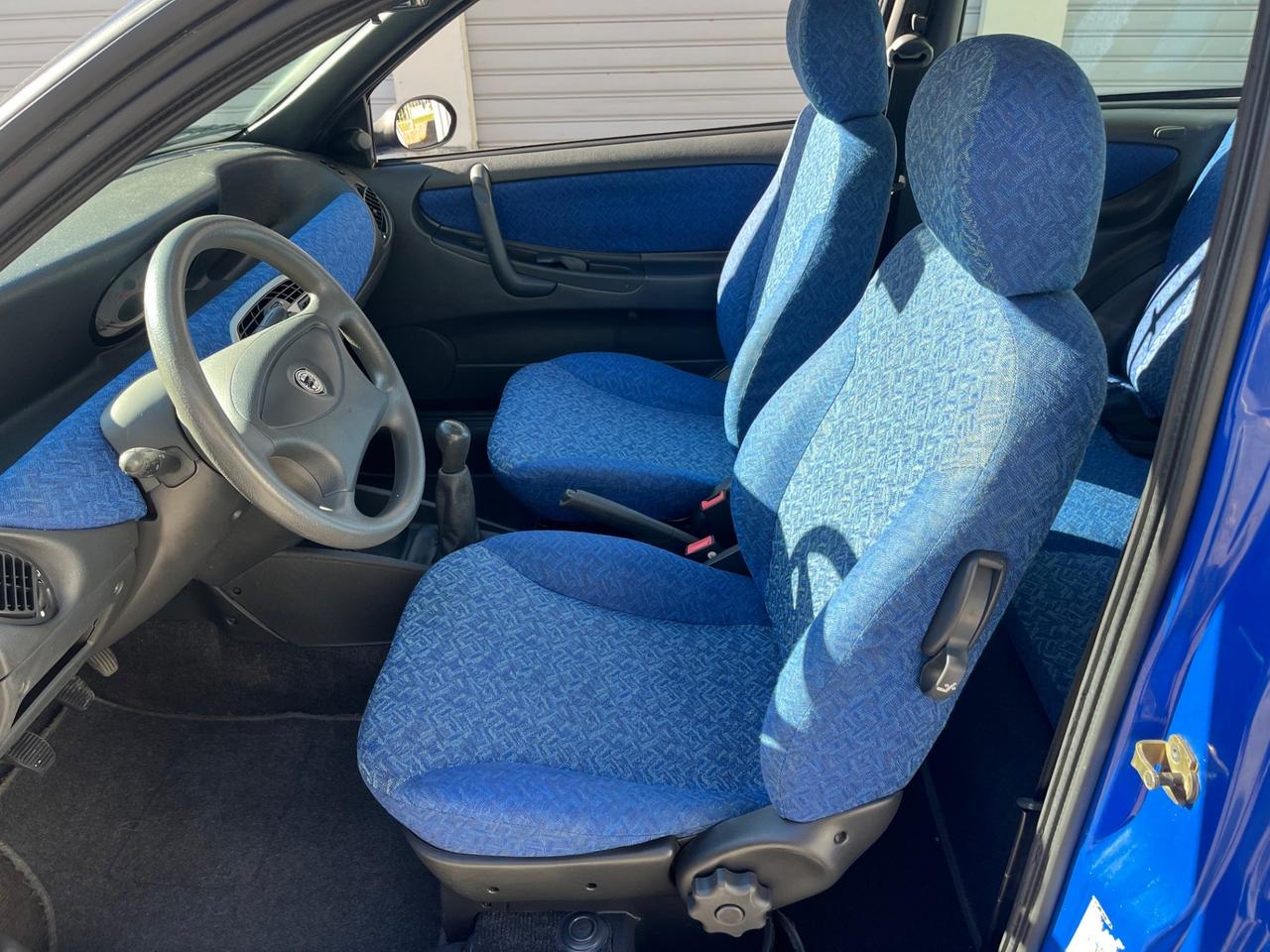Lancia Y 1.1i cat Elefantino Blu