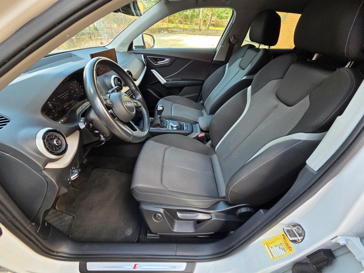 Audi Q2 30 TFSI S line Edition 110cv