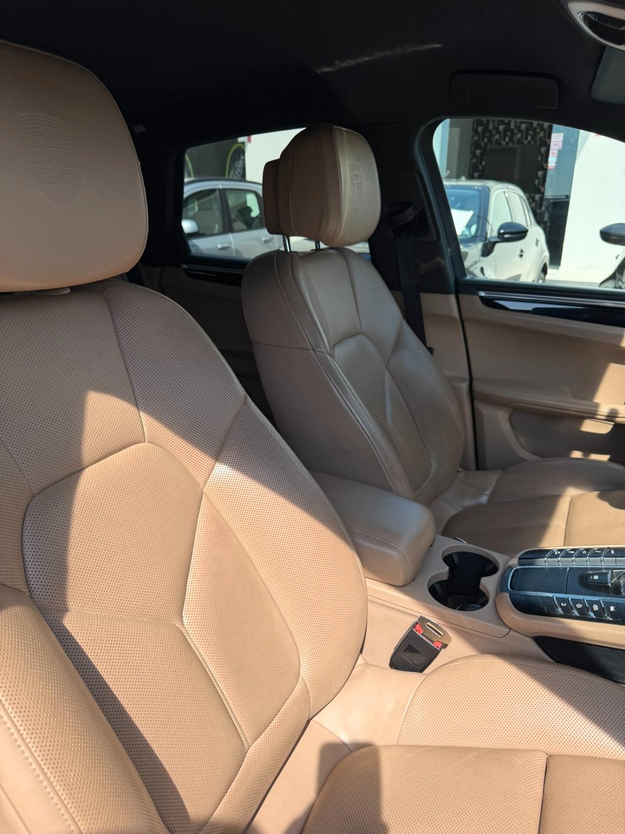 Porsche Macan 2.0 02/2019