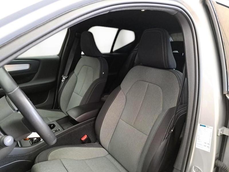 VOLVO XC40 T4 RECHARGE PLUG-IN AUTO CORE SUV