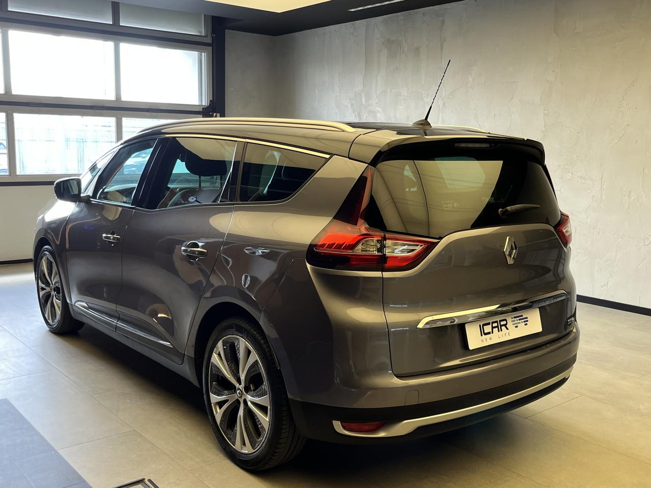 RENAULT Grand Scenic IV 2017 - Grand Scenic 1.5 dci energy Intens 110cv edc