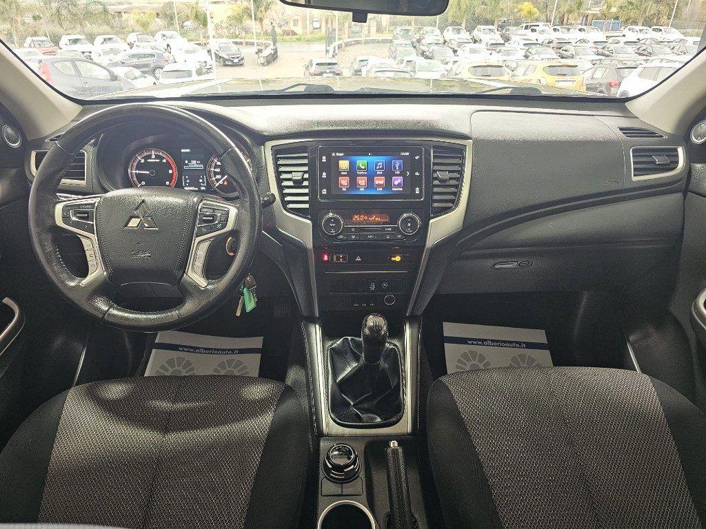 Mitsubishi L200 2.3 D Club Cab 4x4 Super Select Intense +IVA