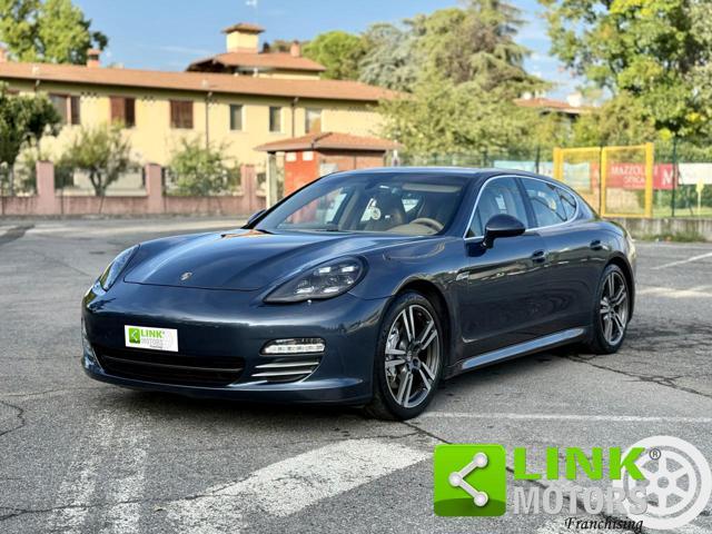 PORSCHE Panamera 4s