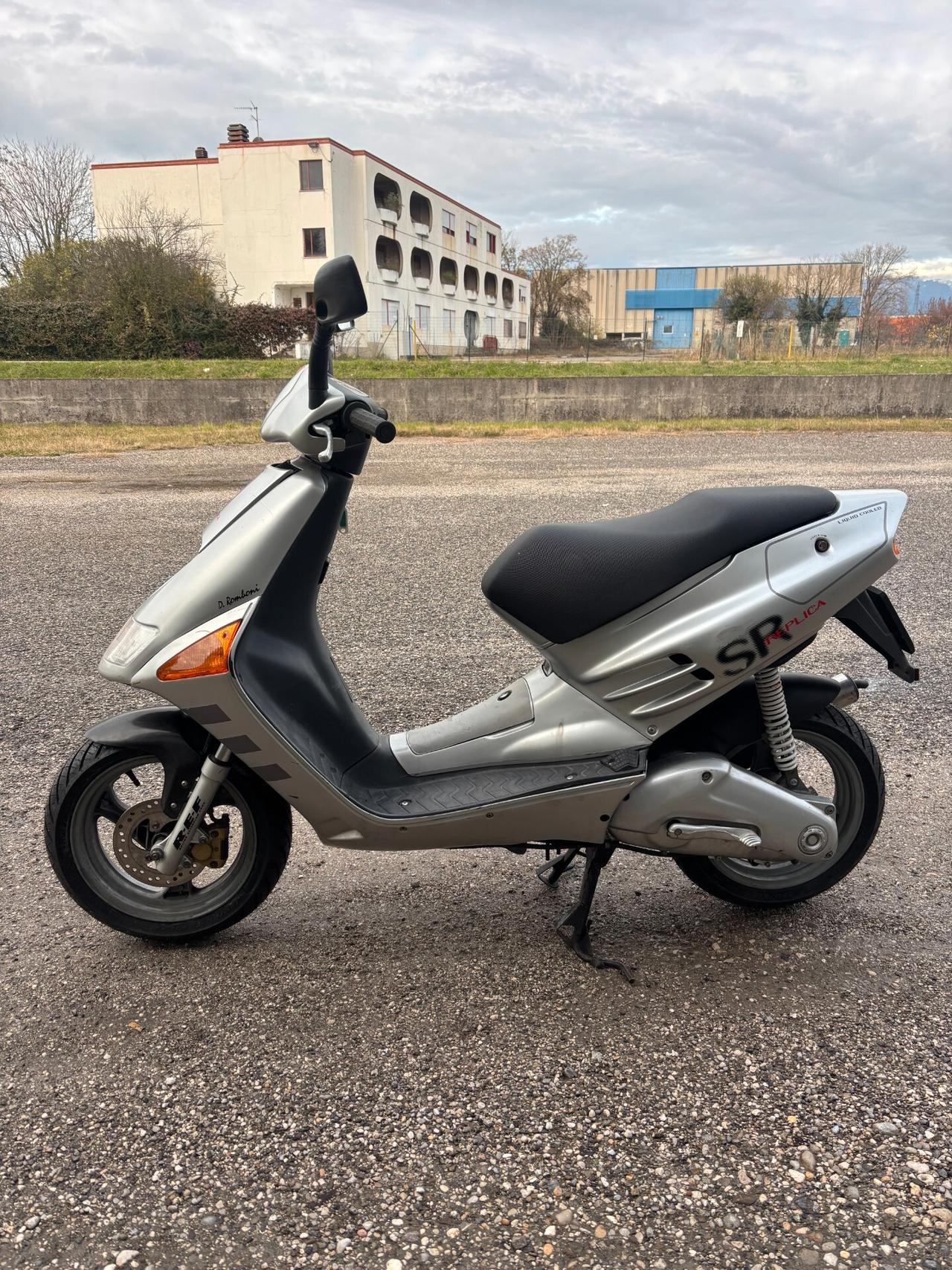 Aprilia SR 50 Replica