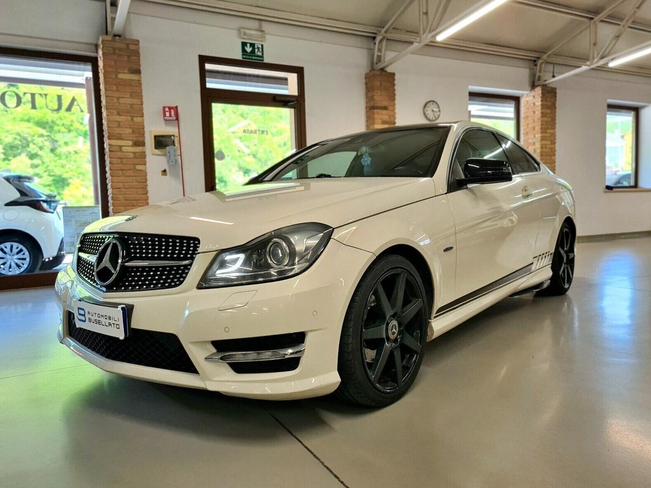 Mercedes-benz C 220 CDI BlueEFFICIENCY Coupé Avantgarde