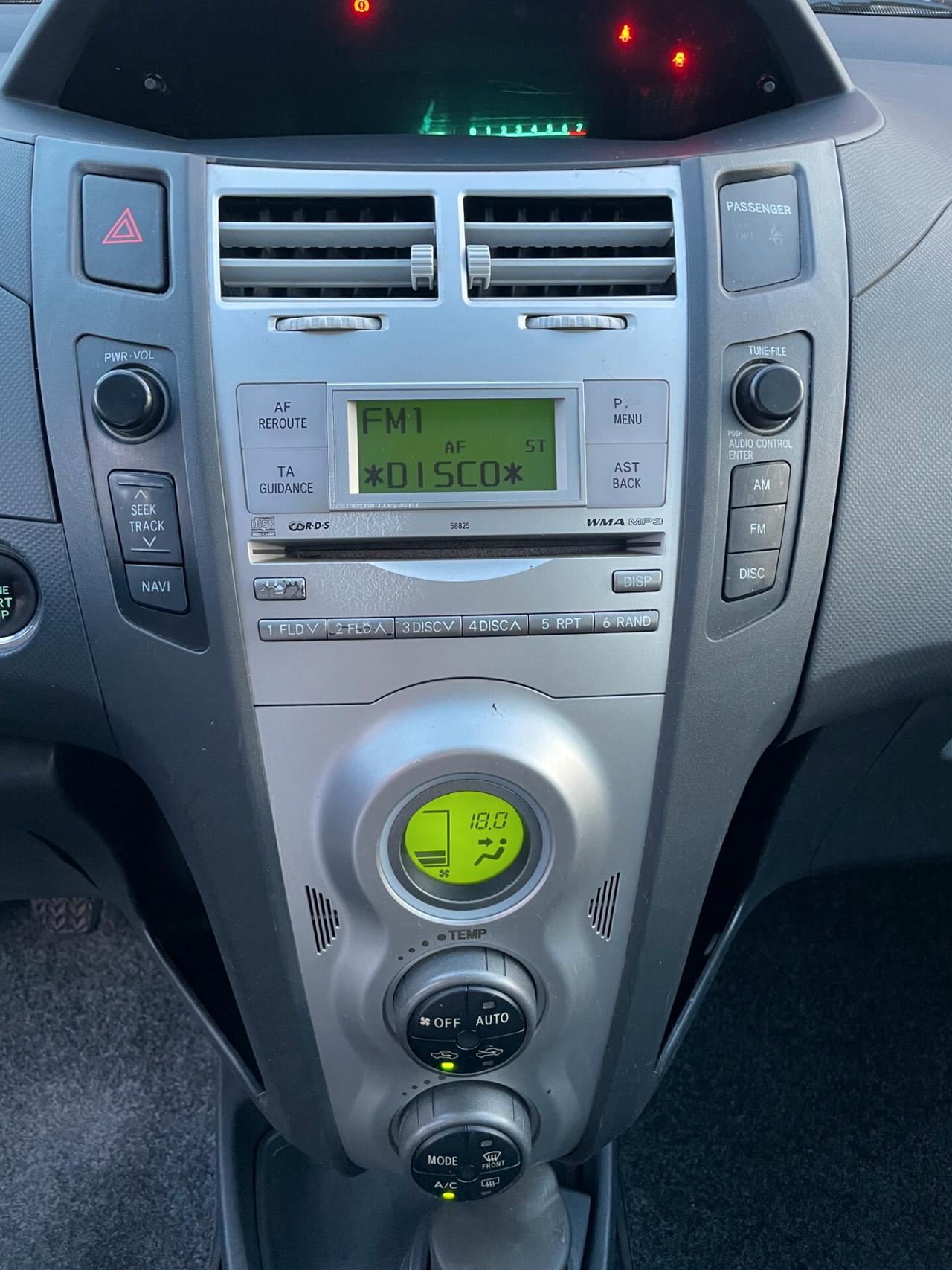 Toyota Yaris 5p 1.0 Sol NEOPATENTATI FULL OPTIONAL