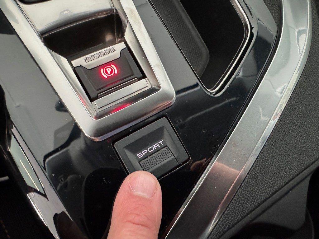 Peugeot 3008 BlueHDi 130cv Navi Cockpit Carplay Soli 90000 km