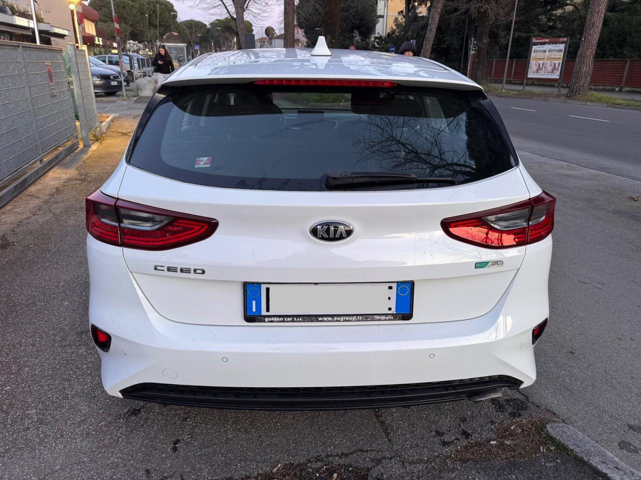 Kia Ceed 1.4 MPi GPL 5p. Neopaten garanzia 12 mesi