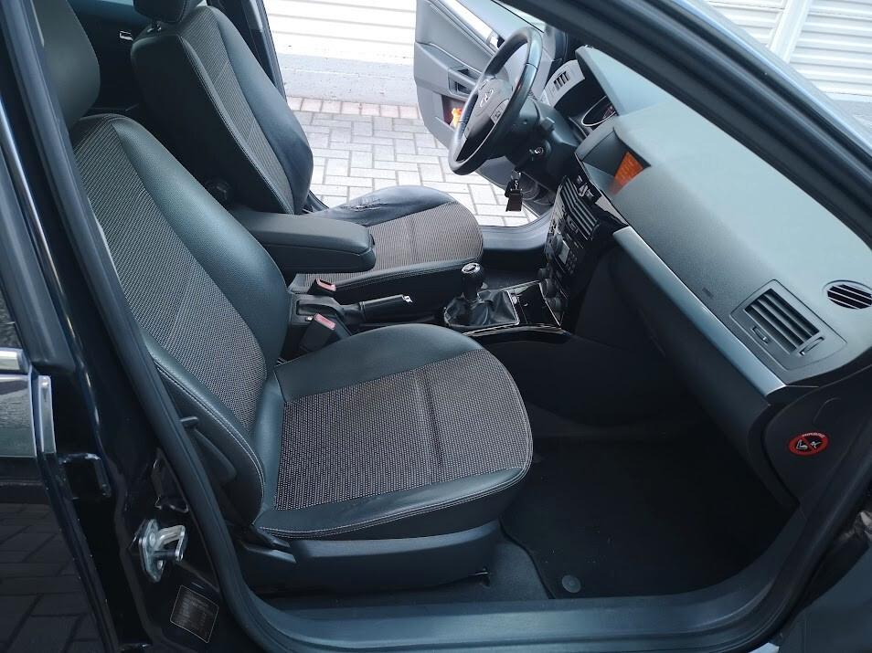 Opel Astra 1.7 CDTI 110CV Station Wagon Cosmo
