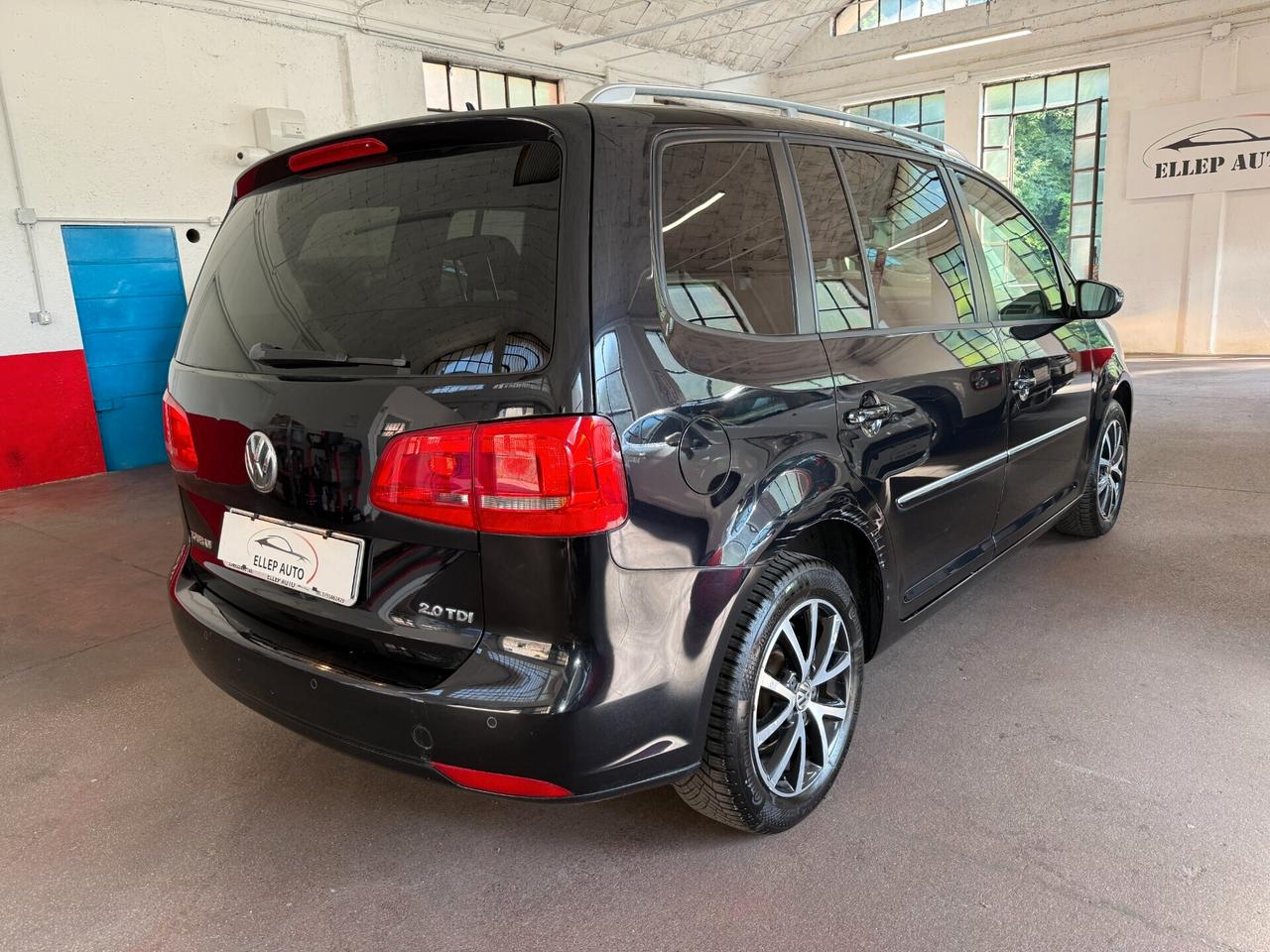 Volkswagen Touran 2.0 TDI 170 CV DSG - CINGHIA OK