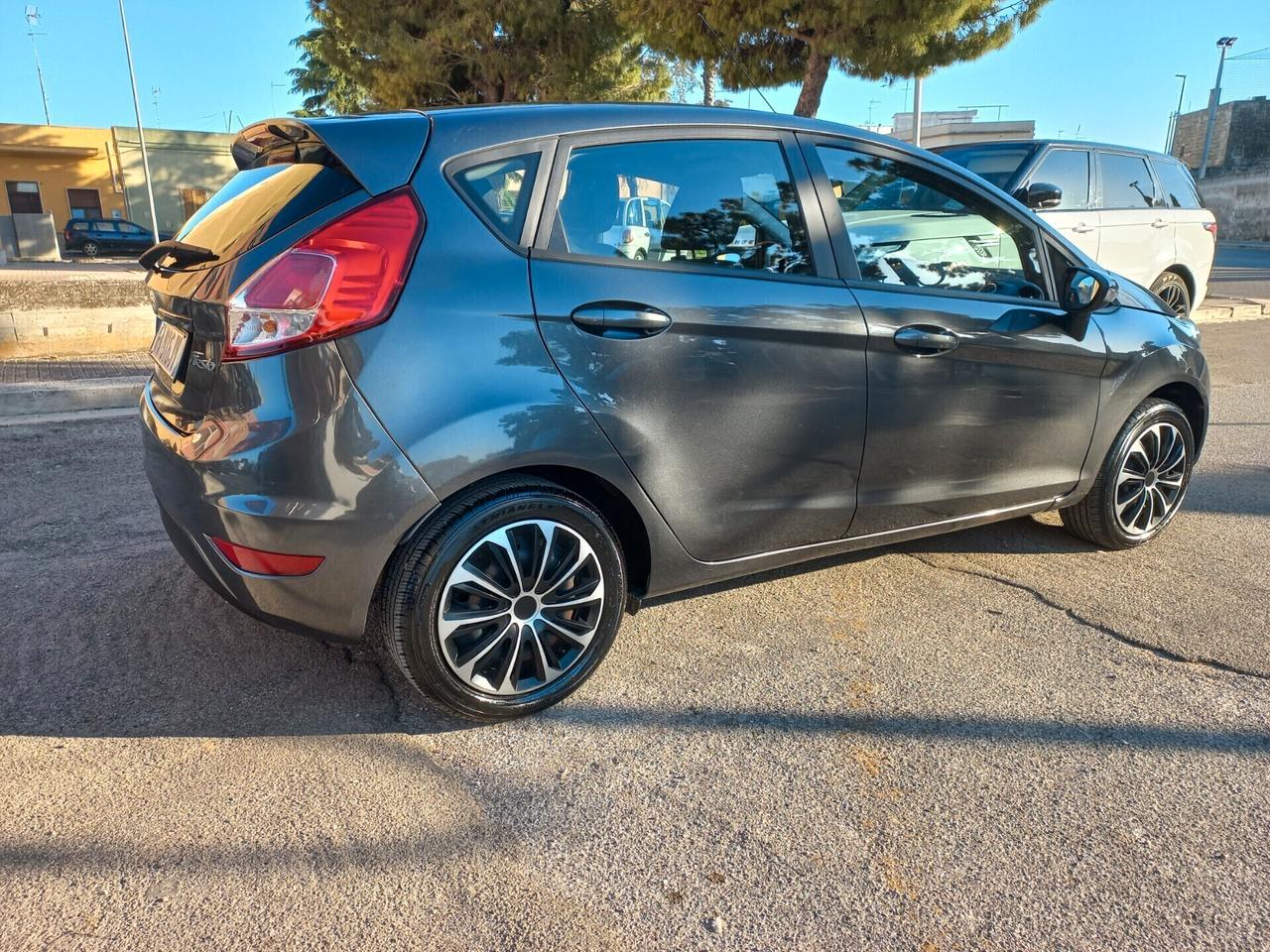 Ford Fiesta 1.0 80CV 5 porte Black & White Edition km 85000