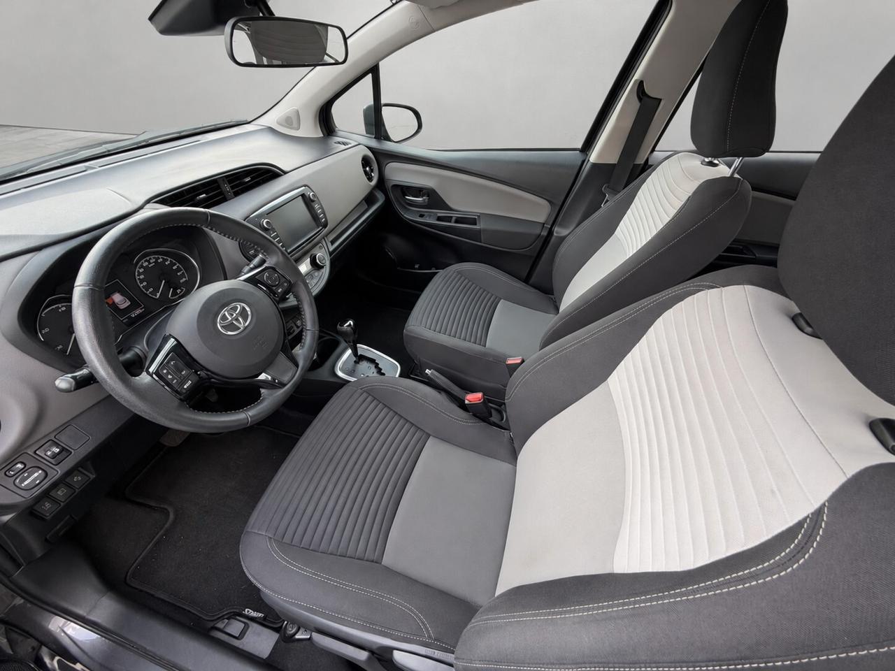 Toyota Yaris 1.5 Hybrid 5 porte Active