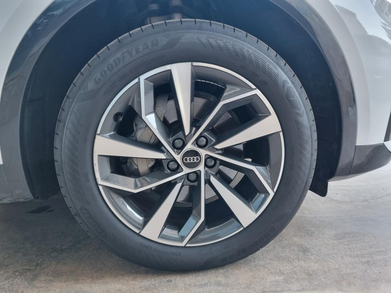 Audi Q5 35 TDI S tronic Business Advanced