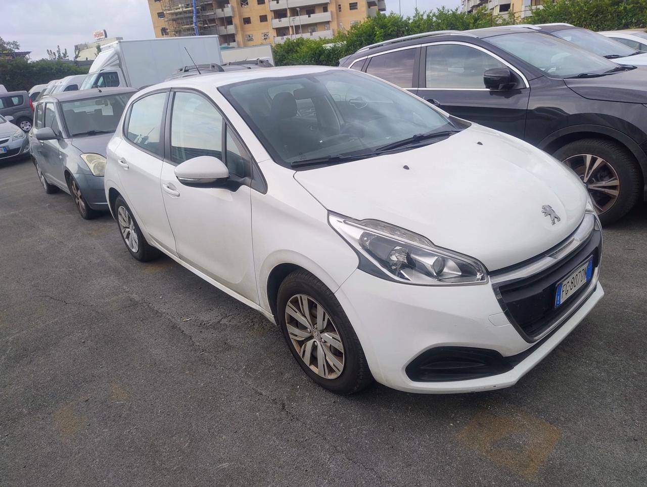 Peugeot 208 BlueHDi 75 5 porte Allure