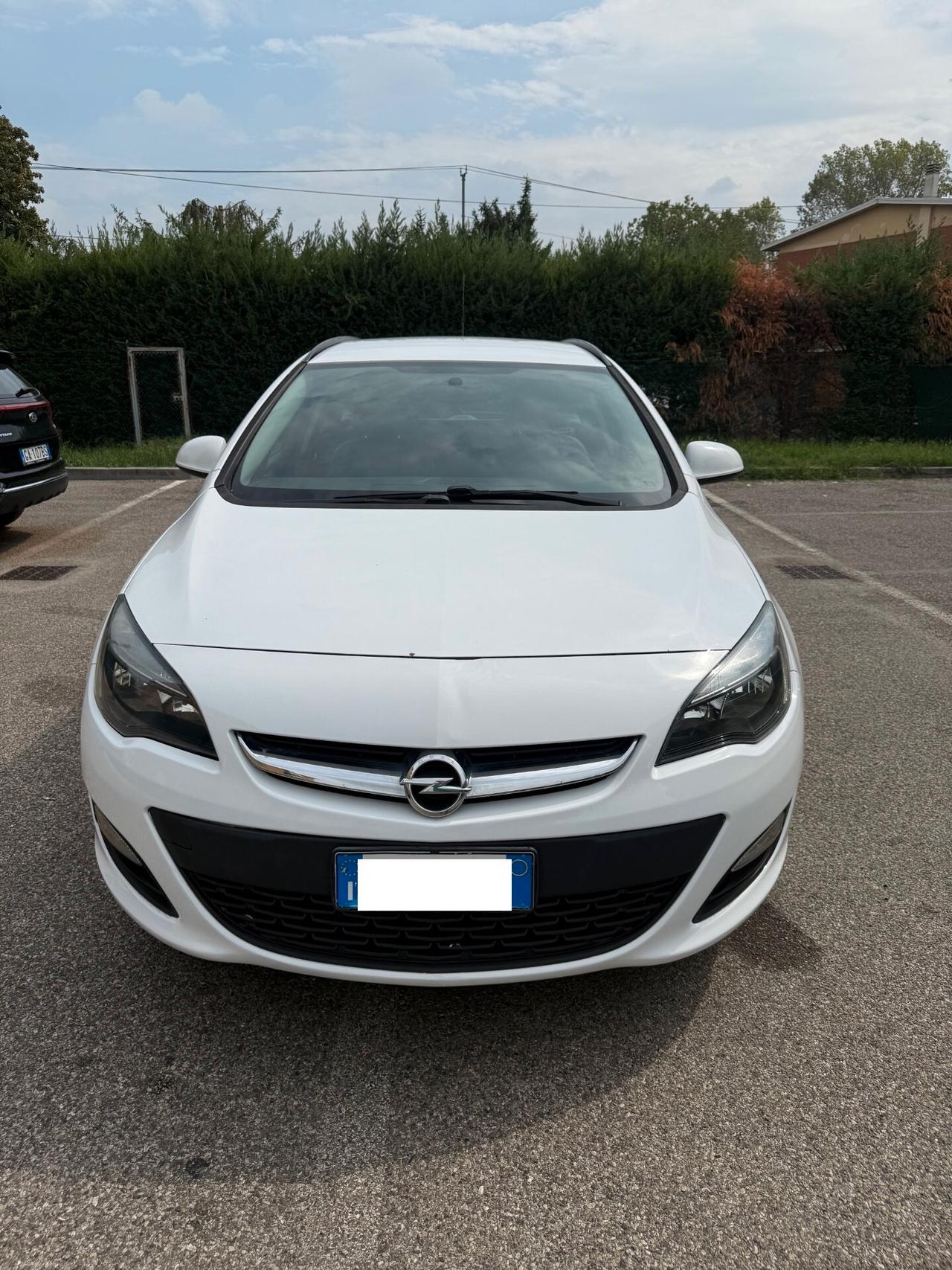 Opel Astra Sports Tourer 1.6 CDTI - 12 MESI DI GARANZIA -