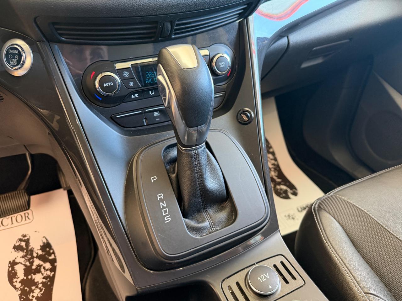 Ford Kuga 2.0 TDCI 150 CV S&S 4WD Powershift Titanium
