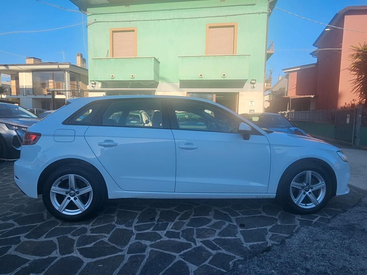 Audi A3 SPB 1.4 TFSI S tronic g-tron Business
