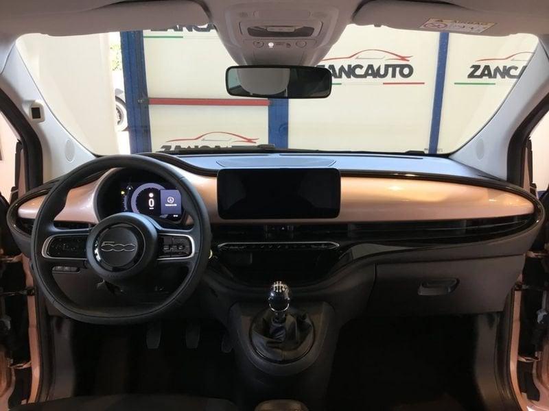 FIAT 500 Hybrid Hybrid Icon MY26 PACK STYLE