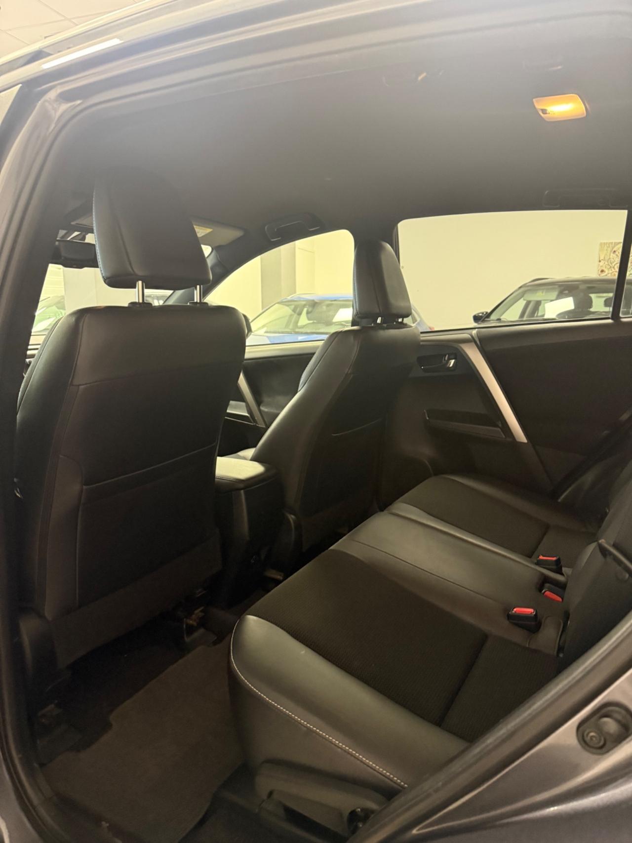 Toyota RAV 4 RAV4 2.0 D-4D 2WD Lounge