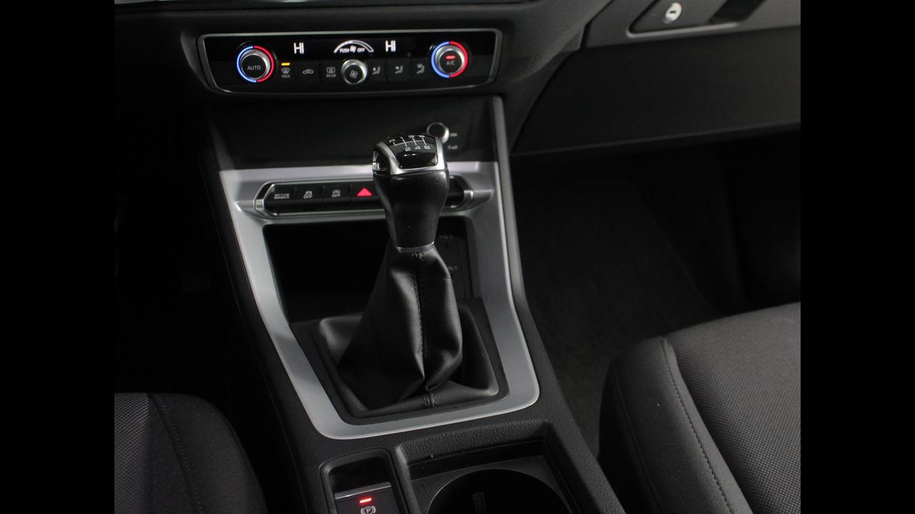 AUDI Q3 2019 Sportback - Q3 Sportback 35 2.0 tdi Business Plus