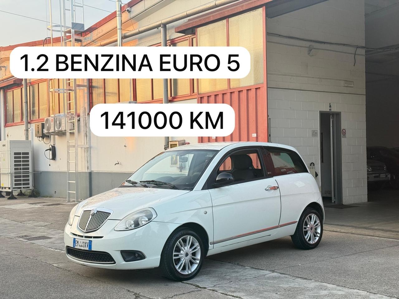 Lancia Ypsilon 1.2 69 CV 5 porte S&S Silver