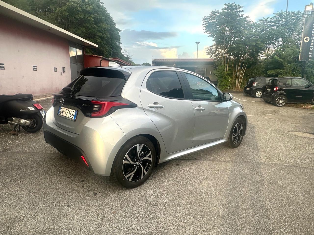 Toyota Yaris 1.5 Hybrid 5 porte Trend 2500 km! Full optional Nessun obbligo finanziario Permute