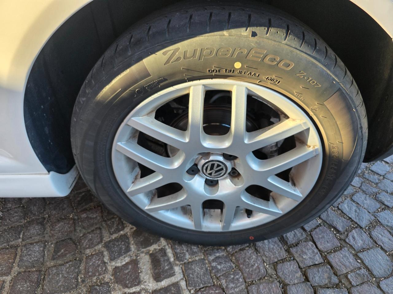 Volkswagen Golf 1.9 TDI/115 CV cat 3 porte Highline 401.000km