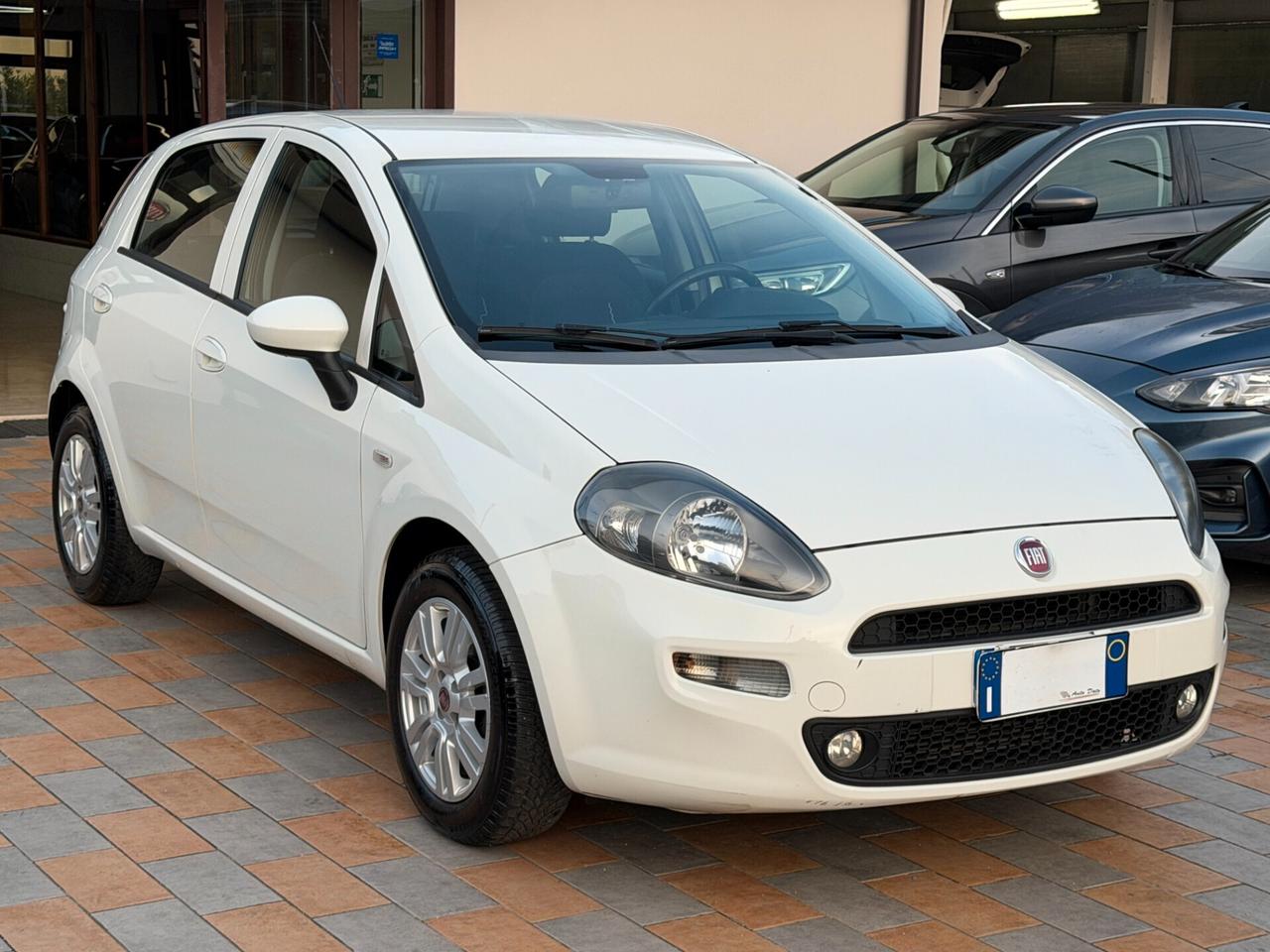 Fiat Punto New 1.3 M.JET 75 cv. 5p LOUNGE (MOTORE DA RIVEDERE)