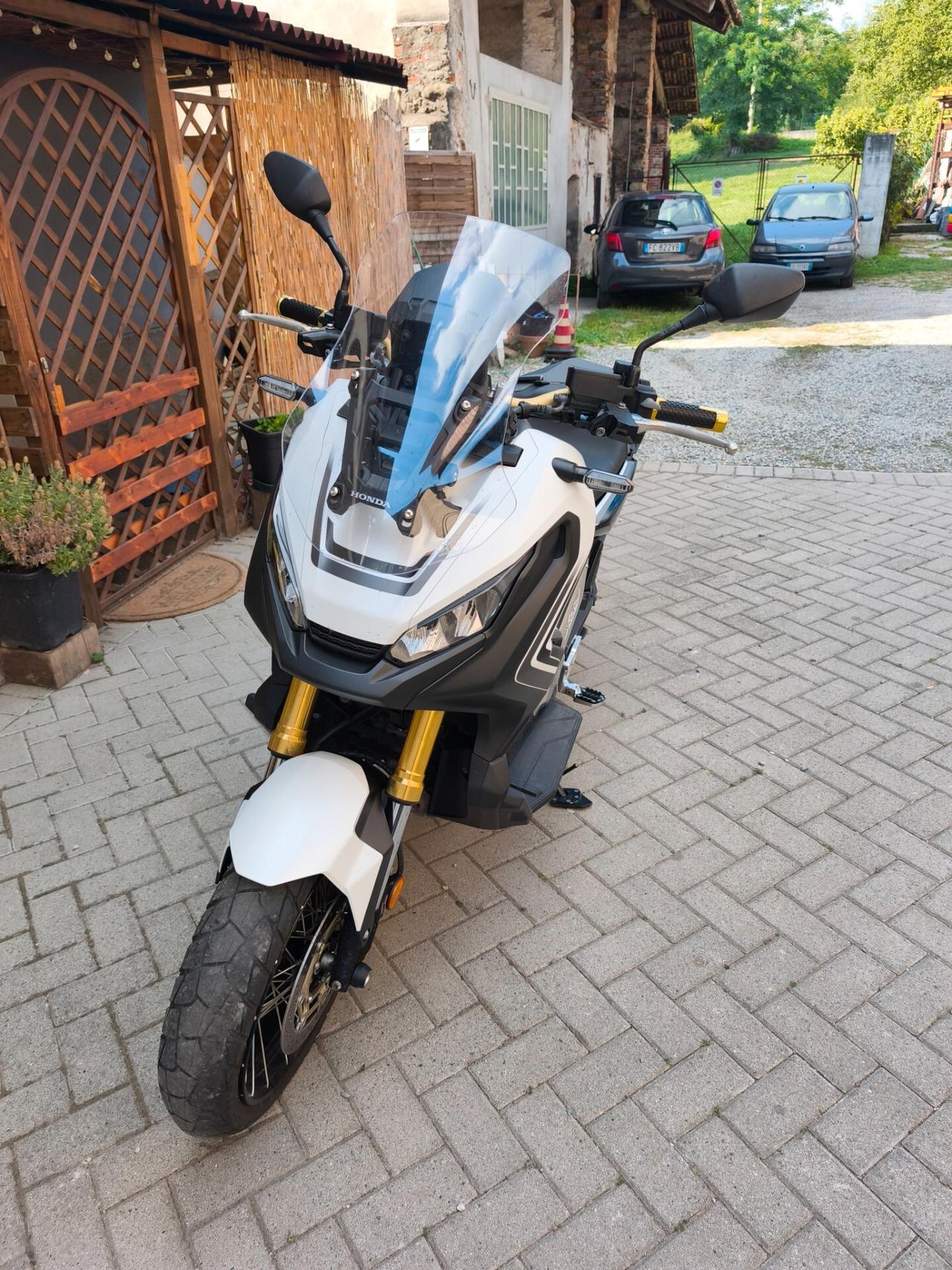 Honda X-ADV 750